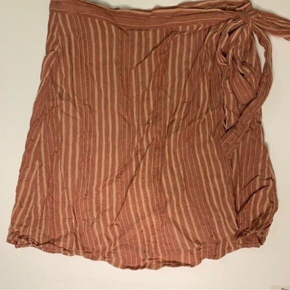 American Eagle High-Waisted Striped Tie Wrap Mini Skirt Size Medium - Picture 5 of 10